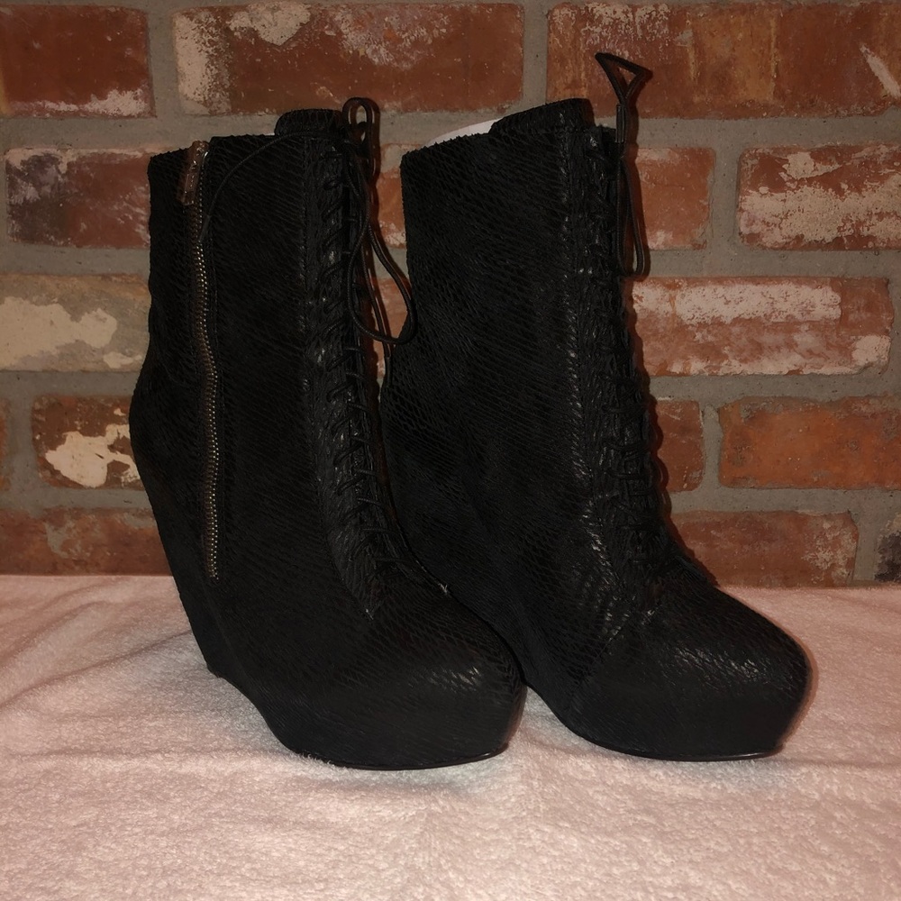 Elizabeth and James/ lace up wedge ankle boots